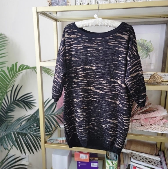 COPY - Cherish Metallic Gold and Black Striped Sweater Women's Size Small - Picture 2 of 4